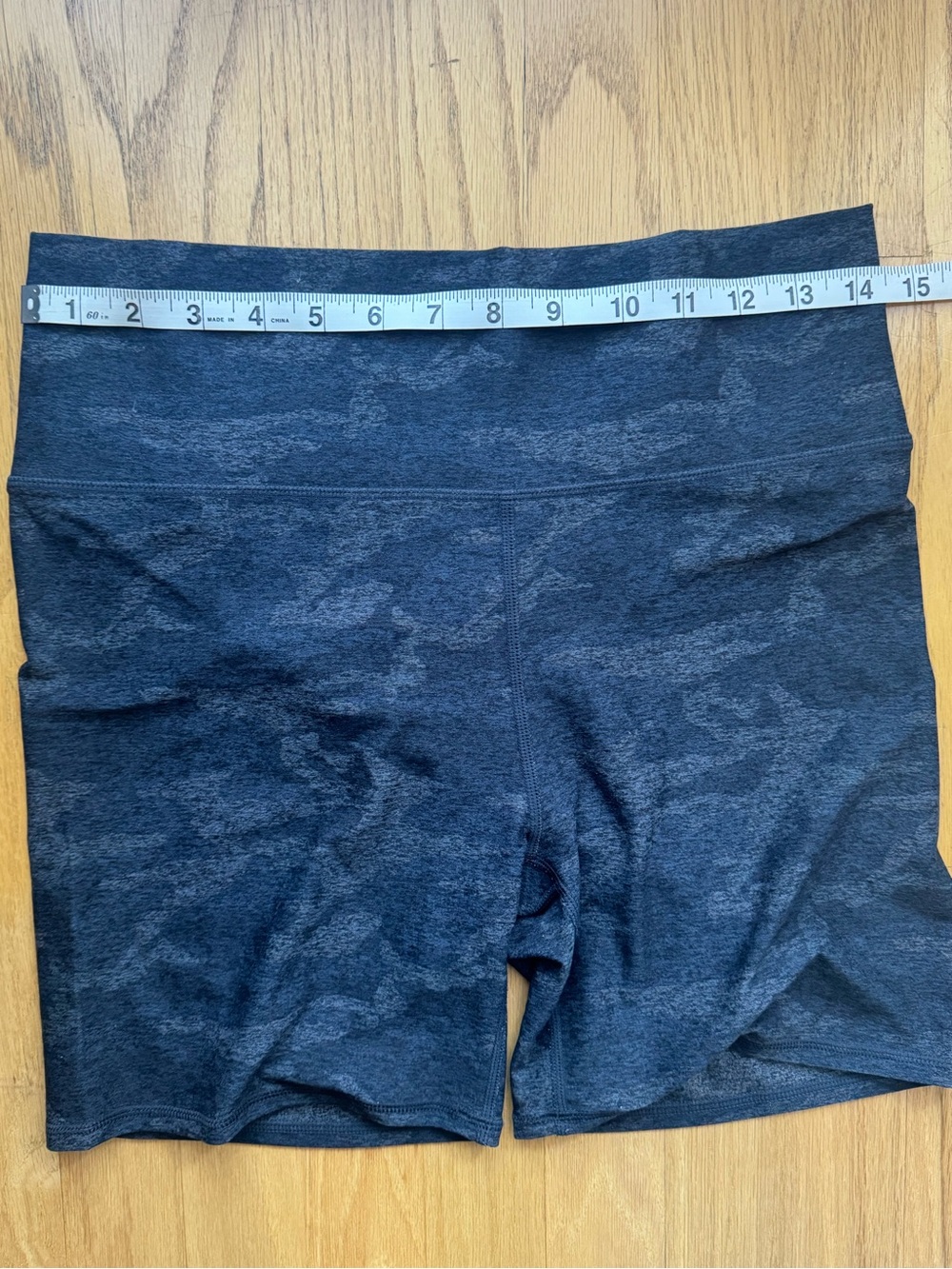 Vuori Clean Elevation Shorty Shorts 6" | Black Camo | Size Large - Picture 8 of 11